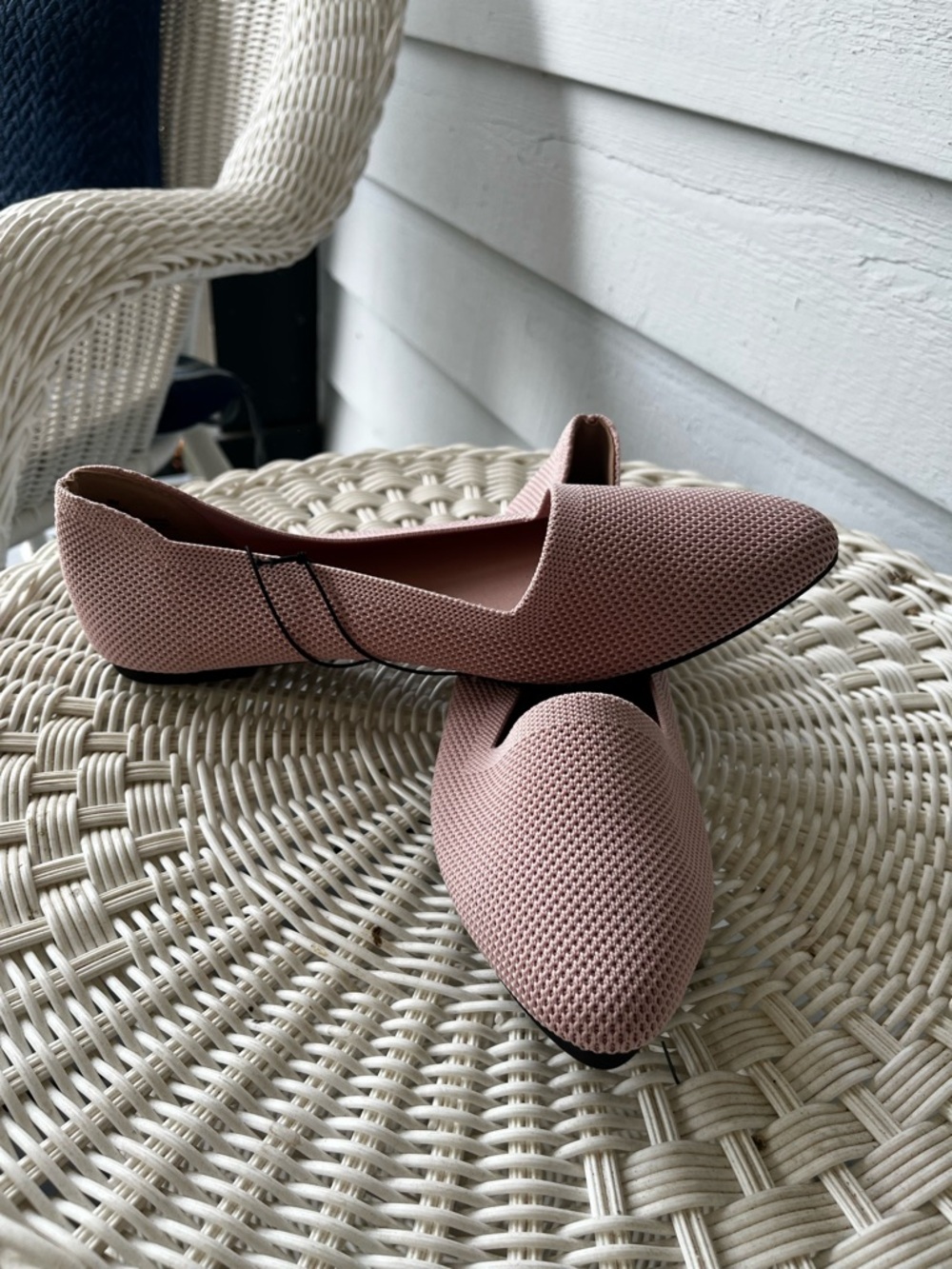 NWT Women's Pink Knit Pointed-Toe Flats